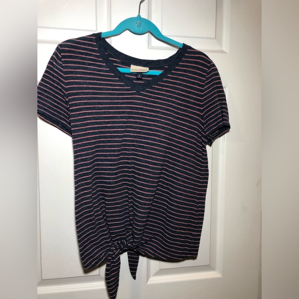 Stripped front tie T size M